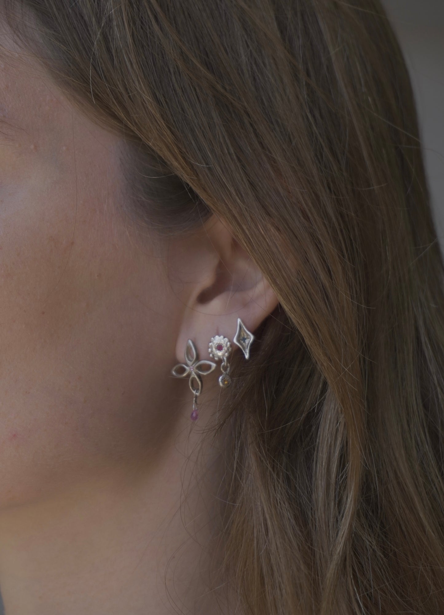 עגילי כוכבת ספיר