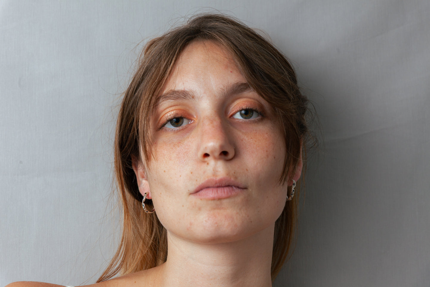 עגילי חישוק בינוני