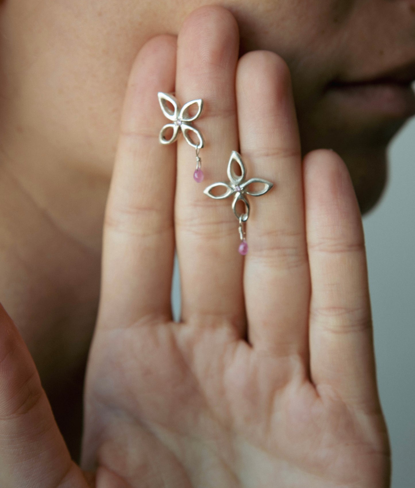 עגילי כוכבת ספיר