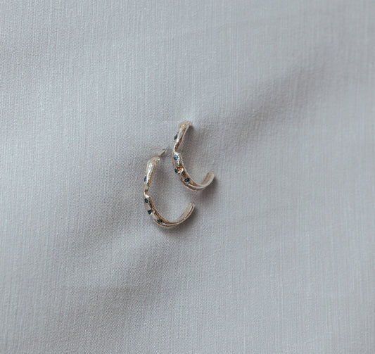 עגילי חישוק בינוני