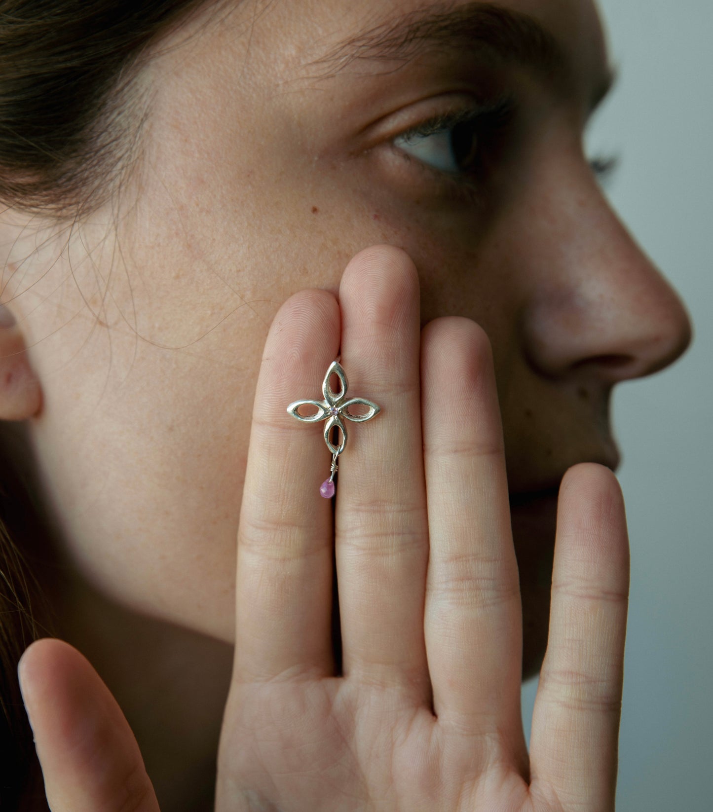 עגילי כוכבת ספיר